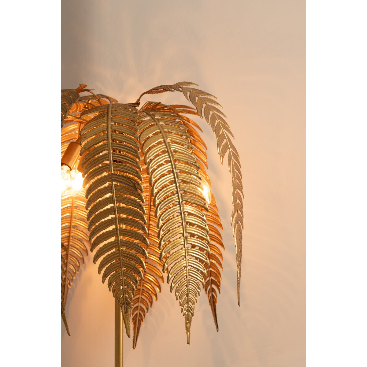 J-Line Lamp Leaves - Luxe Metalen Lamp in Goud - Sfeervolle Aanvulling voor Jouw Interieur