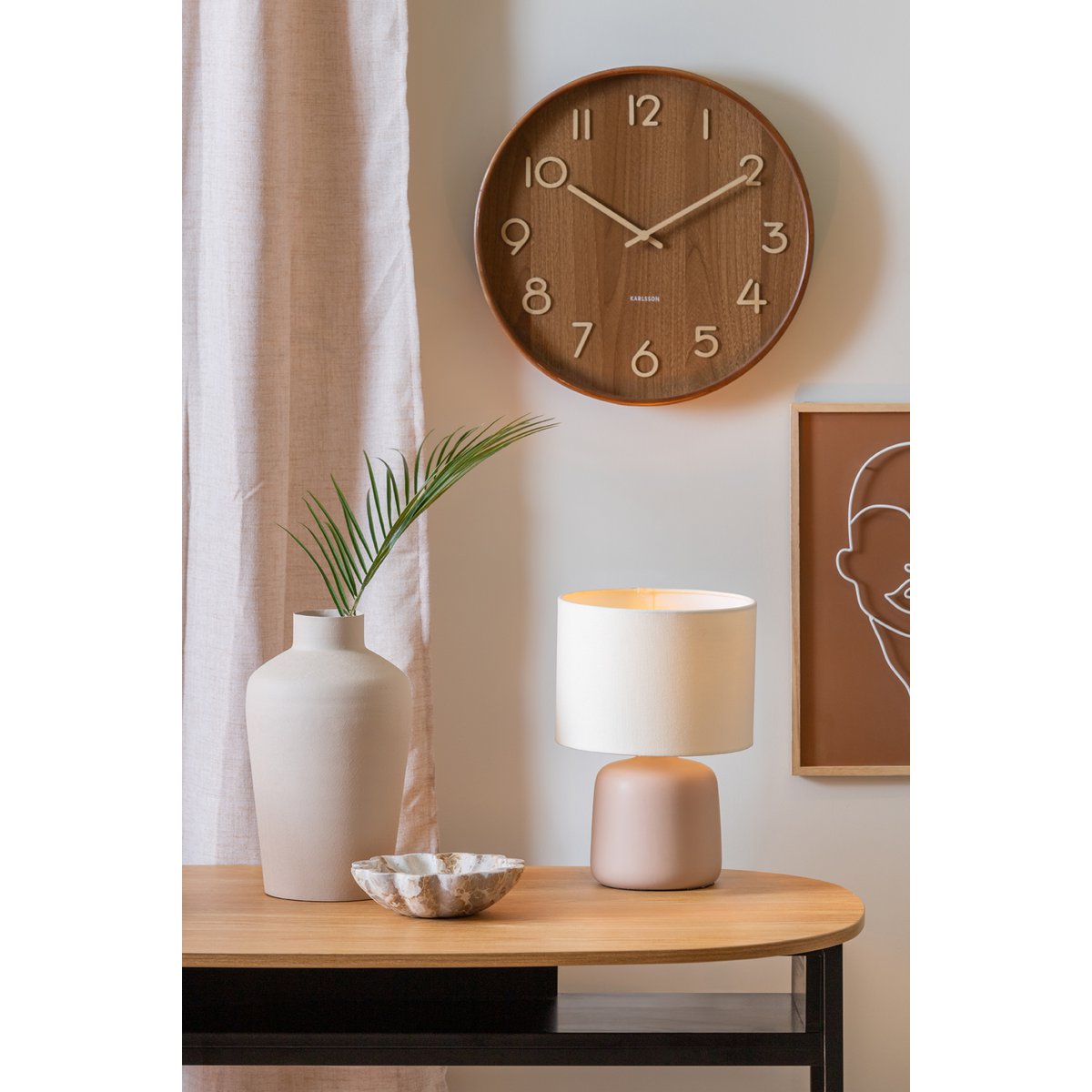 Alma Straight Tafellamp - Stijlvolle Designlamp met Keramische Basis en Lichtbruine Canvas Kap - Sfeerverlichting voor Elk Interieur